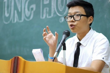 Tự hào trí tuệ nhưng không quên trách nhiệm