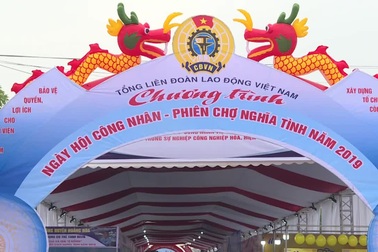Ngày hội công nhân, phiên chợ nghĩa tình