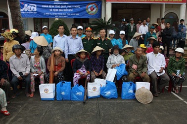 MB tham gia chương trình khám bệnh và tặng quà tại Quảng Nam