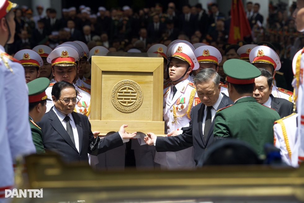 Tổng Bí thư Nguyễn Phú Trọng đã sống trọn cuộc đời vì nước, vì Đảng, vì dân - 4 Tổng Bí thư Nguyễn Phú Trọng đã sống trọn cuộc đời vì nước, vì Đảng, vì dân - 4