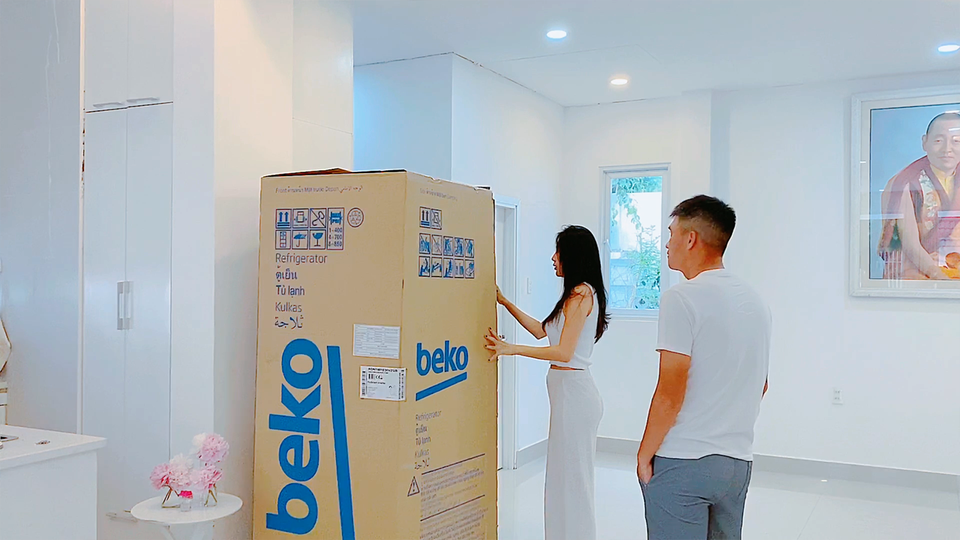 Tủ lạnh mới nhà Thủy Tiên có gì đặc biệt? - 1 Tủ lạnh mới nhà Thủy Tiên có gì đặc biệt? - 1