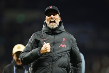 HLV Jurgen Klopp bị cấm chỉ đạo tại Premier League