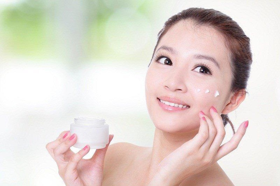 Chuyên viên Thẩm mỹ Trọng Thành chia sẻ cách chăm sóc da mặt cho chị em vào ngày hè - 2 Chuyên viên Thẩm mỹ Trọng Thành chia sẻ cách chăm sóc da mặt cho chị em vào ngày hè - 2