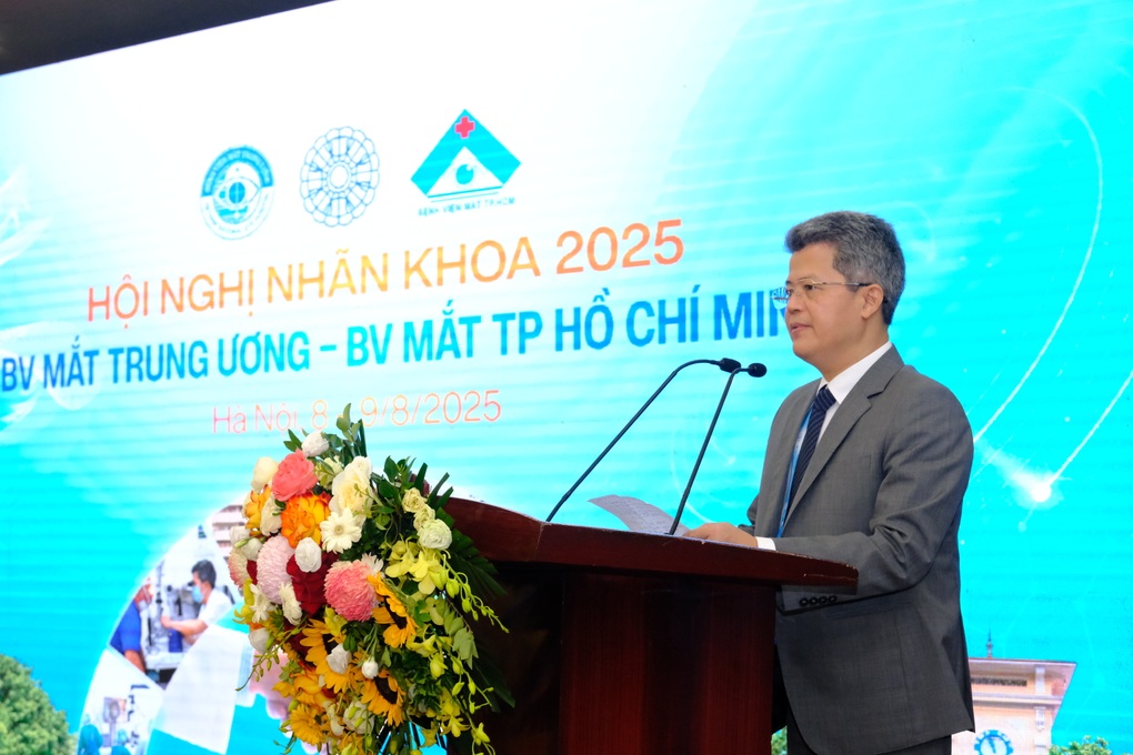 Ứng dụng công nghệ hiện đại, AI trong chẩn đoán, điều trị bệnh mắt - 2 Ứng dụng công nghệ hiện đại, AI trong chẩn đoán, điều trị bệnh mắt - 2