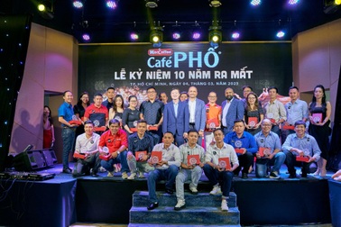 CaféPHỐ Sữa Đá thành công không chỉ nhờ hương vị