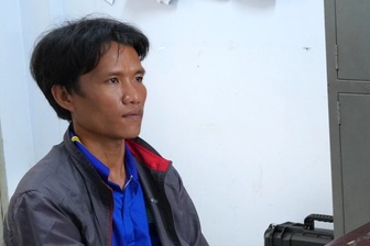 Bắt giữ đối tượng giật dây chuyền vàng của chủ tiệm tạp hoá