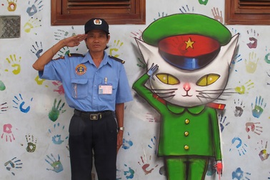 Nghệ sĩ tài hoa “hô biến” tòa nhà cũ nát thành tác phẩm nghệ thuật