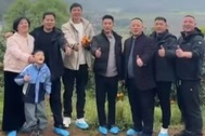 Vay tiền bạn đi học rồi mất liên lạc: Cuộc hội ngộ bất ngờ sau 30 năm