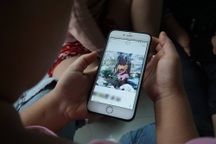 Vừa thấy cảnh con trai được cứu giữa mưa lũ lại nhận tin con gái thiệt mạng