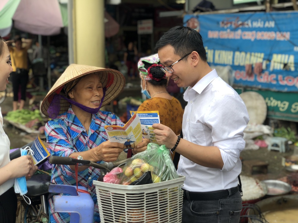Hơn 24.700 người tham gia BHXH tự nguyện trong ngày ra quân tuyên truyền - 1 Hơn 24.700 người tham gia BHXH tự nguyện trong ngày ra quân tuyên truyền - 1