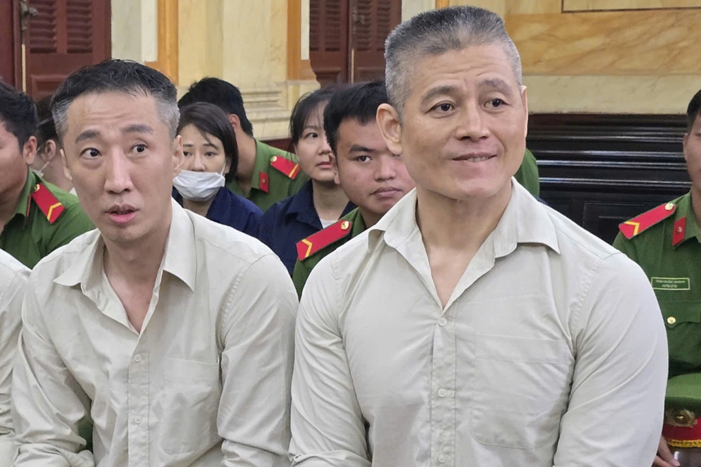 Ám hiệu cho tiếp viên bán dâm tại hệ thống của ông chủ người Hàn Quốc - 1 Ám hiệu cho tiếp viên bán dâm tại hệ thống của ông chủ người Hàn Quốc - 1