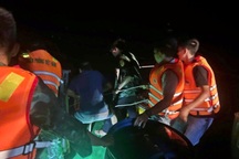 2 ngư dân ôm can nhựa lênh đênh trên biển Phú Quý 20 giờ