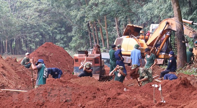 Bình Phước, tìm thấy và cất bốc 53 hài cốt liệt sỹ  - Ảnh 1.