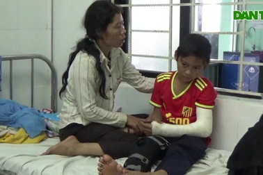 Điều tra nghi án bé trai 11 tuổi bị hàng xóm đánh đập trọng thương