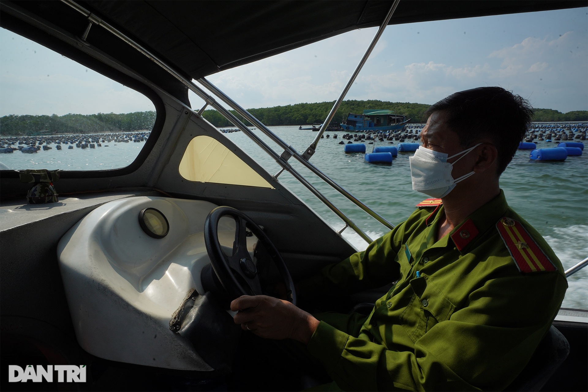 Trắng đêm bảo vệ vùng xanh trên biển tại xã đảo duy nhất ở TPHCM - 9 Trắng đêm bảo vệ vùng xanh trên biển tại xã đảo duy nhất ở TPHCM - 9