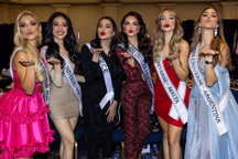 Hình ảnh đầu tiên của Bùi Quỳnh Hoa và các người đẹp tại Hoa hậu Hoàn vũ