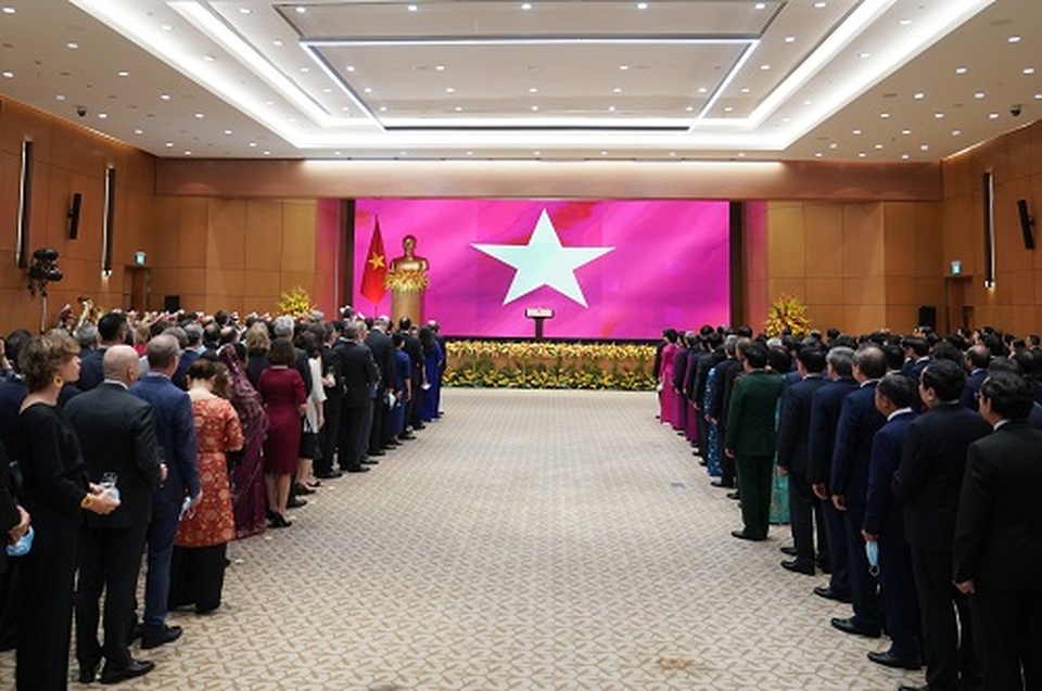 Thủ tướng tin tưởng vào tương lai chung bừng sáng của Việt Nam và các nước - 1 Thủ tướng tin tưởng vào tương lai chung bừng sáng của Việt Nam và các nước - 1