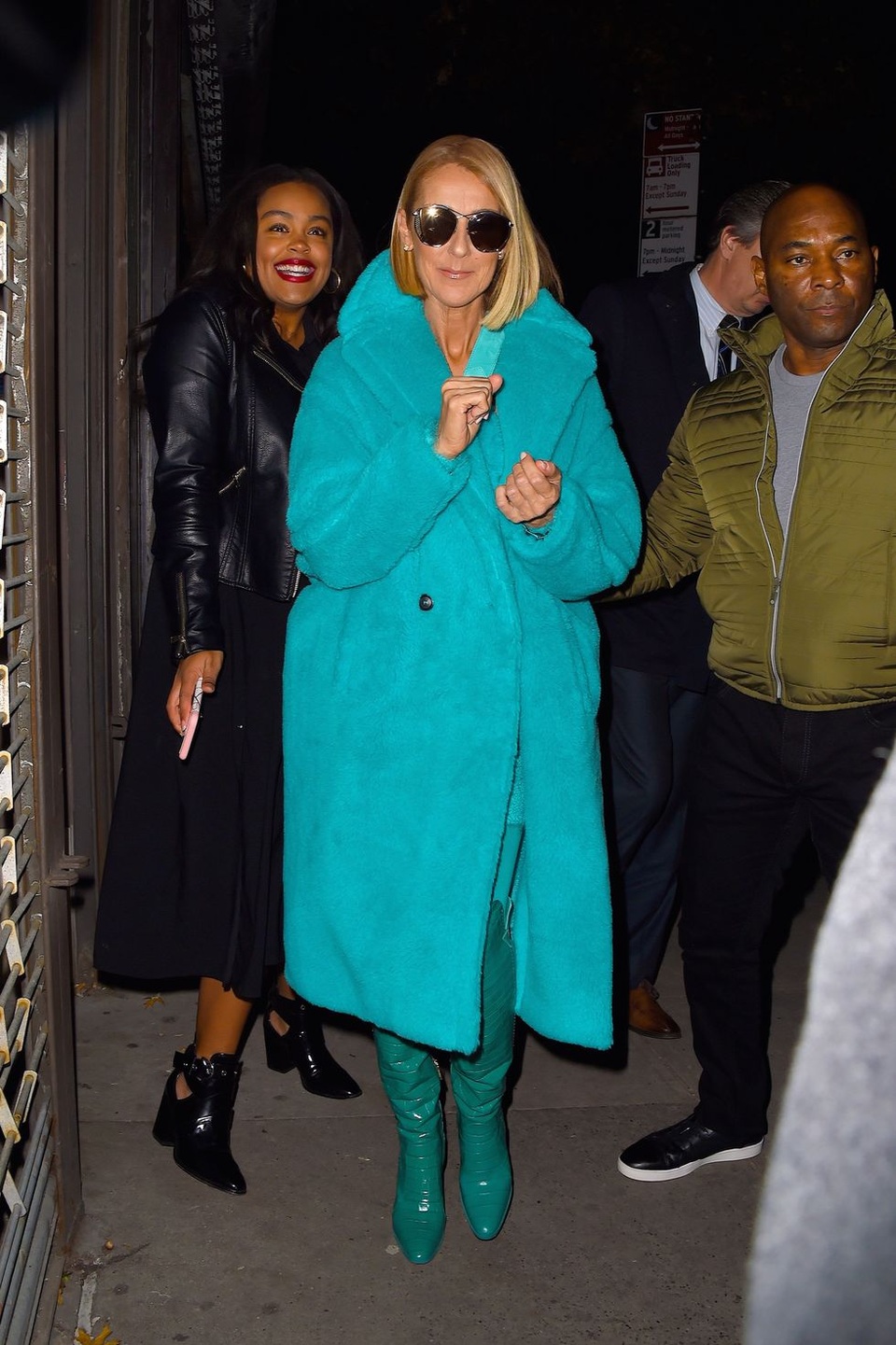 Celine Dion xứng danh quý bà hàng hiệu - 7 Celine Dion xứng danh quý bà hàng hiệu - 7