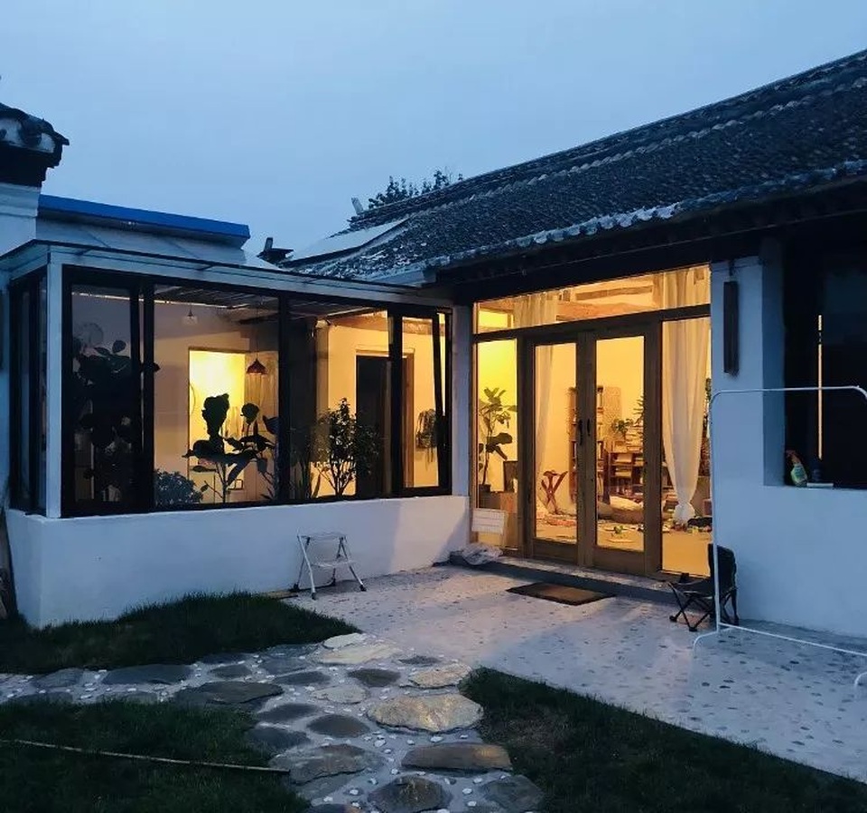 Vợ chồng trẻ bán nhà thành phố, bỏ 850 triệu đồng xây nhà ở nông thôn đẹp như “resort” - 1 Vợ chồng trẻ bán nhà thành phố, bỏ 850 triệu đồng xây nhà ở nông thôn đẹp như “resort” - 1