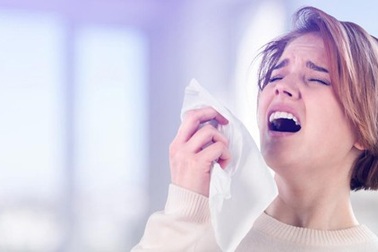 Kiềm chế hắt hơi có thể làm vỡ cổ họng, thủng màng nhĩ