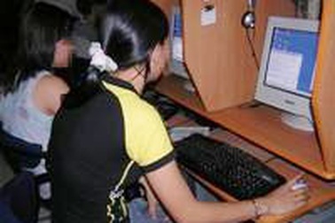 Công nhân ở trọ và trái tim... online