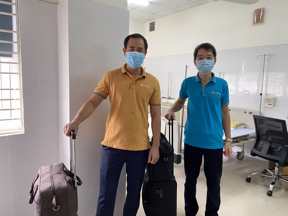Phi hành đoàn Guinea Xích đạo âm tính với Covid-19 sau 5 lần xét nghiệm - 3 Phi hành đoàn Guinea Xích đạo âm tính với Covid-19 sau 5 lần xét nghiệm - 3