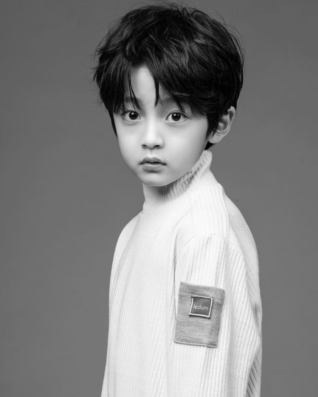 Nhóc tì bị chuyển giới thành con gái Kim Tae Hee thay đổi sau 3 năm - 7 Nhóc tì bị chuyển giới thành con gái Kim Tae Hee thay đổi sau 3 năm - 7
