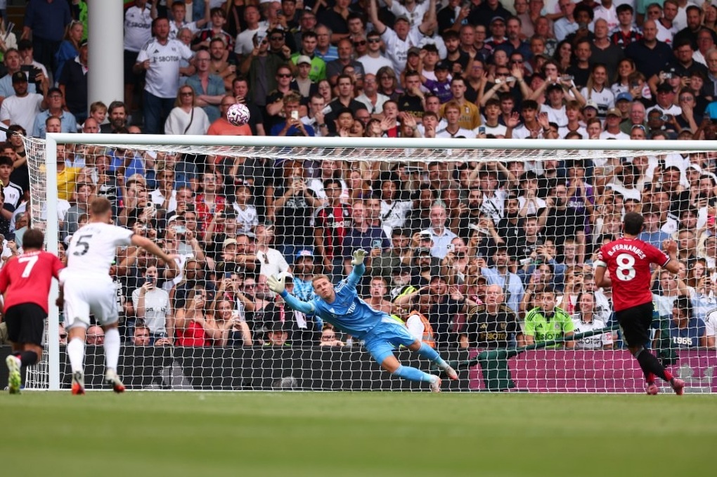 Đá hỏng phạt đền, Bruno Fernandes bất ngờ đổ lỗi cho trọng tài - 4 Đá hỏng phạt đền, Bruno Fernandes bất ngờ đổ lỗi cho trọng tài - 4