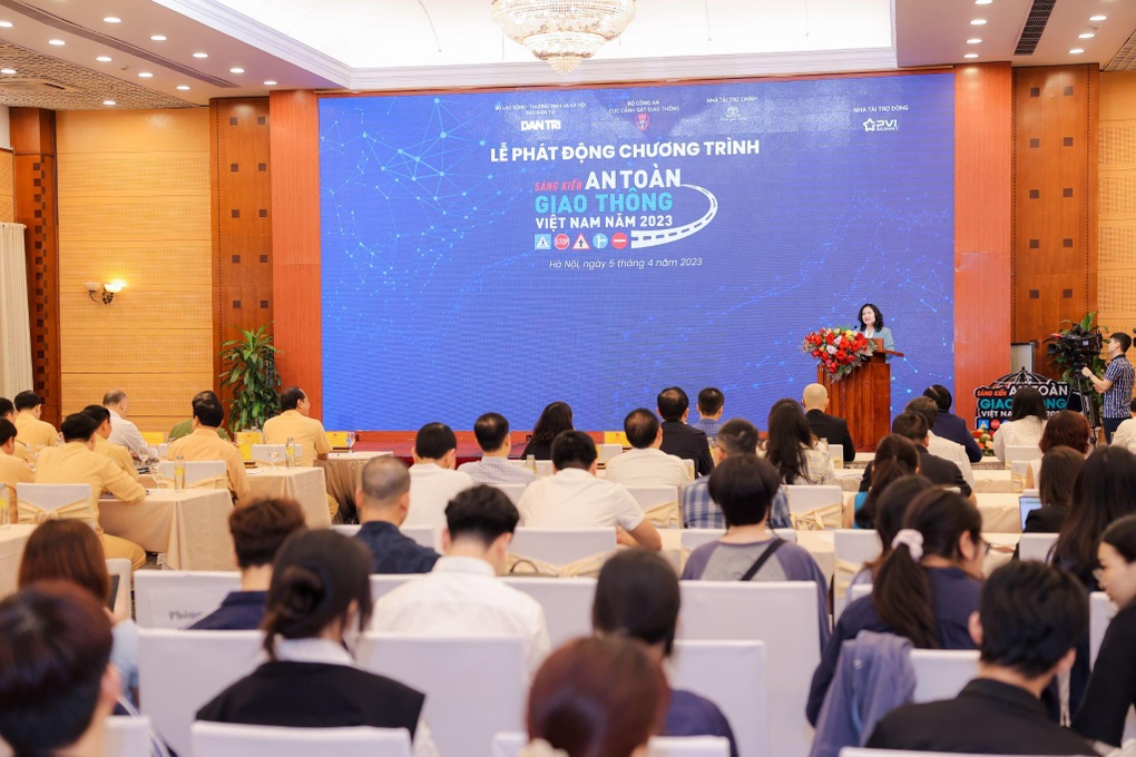 Cuộc thi Sáng kiến An toàn giao thông nhận bài đến 25/8 - 1 Cuộc thi Sáng kiến An toàn giao thông nhận bài đến 25/8 - 1