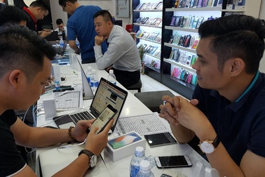 Giá iPhone cũ "đứng hình" trước giờ iPhone mới xuất hiện