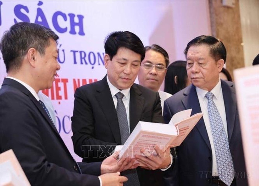 95 năm truyền thống ngành Tuyên giáo của Đảng: Phát huy vai trò đi trước mở đường - 9 95 năm truyền thống ngành Tuyên giáo của Đảng: Phát huy vai trò đi trước mở đường - 9