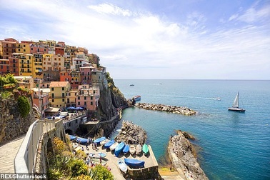 Ý: Du khách có thể bị phạt 60 triệu đồng nếu đi dép xỏ ngón đến nơi này