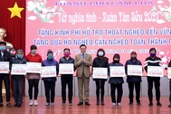 TP Cẩm Phả dành gần 700 triệu đồng hỗ trợ các hộ nghèo, cận nghèo