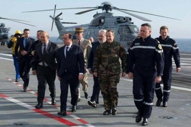 Tổng thống Pháp lên tàu sân bay động viên quân đánh IS