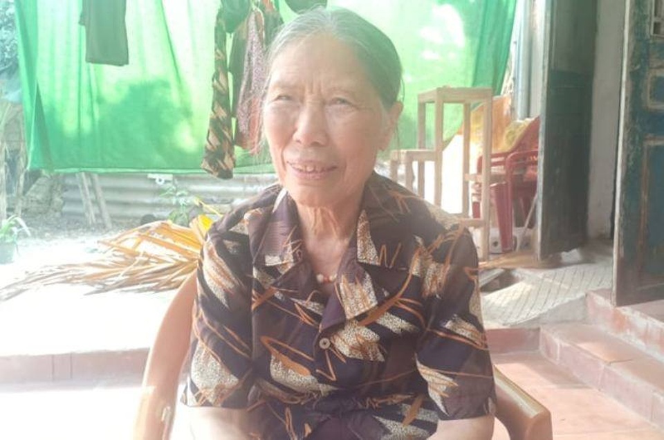 Cụ bà 78 tuổi đạp xe lên xã xin ủng hộ 1 triệu đồng chống dịch Covid - 1 Cụ bà 78 tuổi đạp xe lên xã xin ủng hộ 1 triệu đồng chống dịch Covid - 1