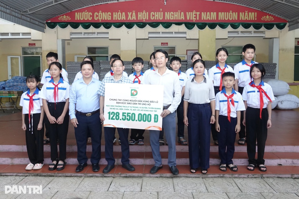 Báo Dân trí là đơn vị đầu tiên tặng quà, hỗ trợ học sinh Vị Xuyên - 1 Báo Dân trí là đơn vị đầu tiên tặng quà, hỗ trợ học sinh Vị Xuyên
