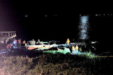 Tranh giành địa bàn đánh cá, hai cha con bị bắn trọng thương