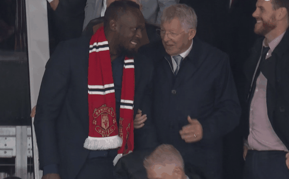 C.Ronaldo cởi phăng áo ăn mừng, Sir Alex Ferguson cười sung sướng - 2 C.Ronaldo cởi phăng áo ăn mừng, Sir Alex Ferguson cười sung sướng - 2