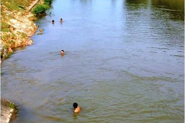 Học sinh lớp 8 chết đuối sau buổi liên hoan cuối năm