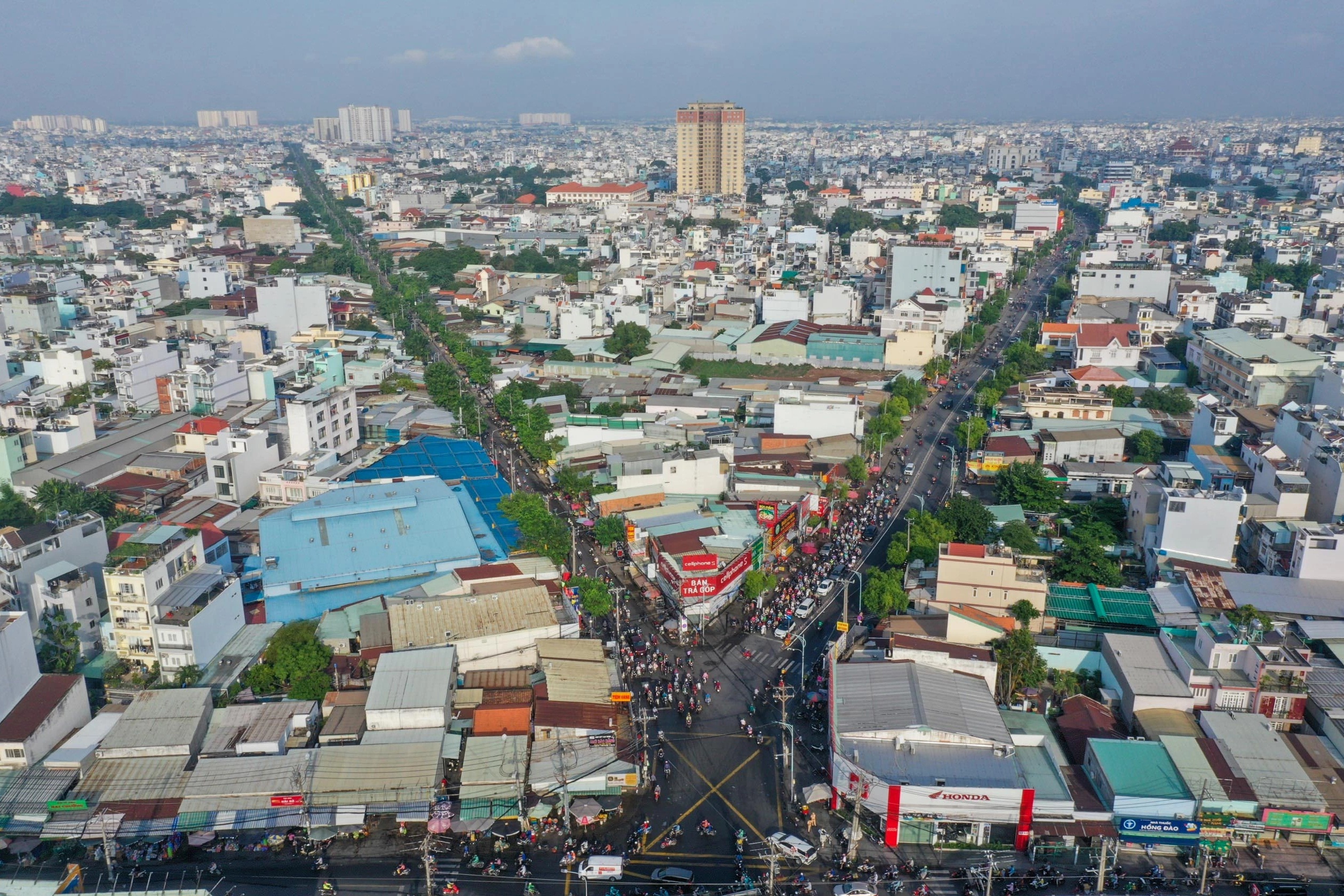 Hơn 1.000 cán bộ dôi dư khi sáp nhập phường được TPHCM tính toán ra sao?