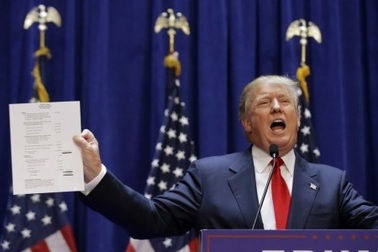 Điều gì giúp tỷ phú Donald Trump dẫn đầu cuộc đua vào Nhà Trắng?