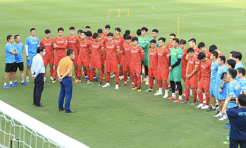 Lãnh đạo VFF giao nhiệm vụ đặc biệt cho đội tuyển Việt Nam - 1 Lãnh đạo VFF giao nhiệm vụ đặc biệt cho đội tuyển Việt Nam - 1
