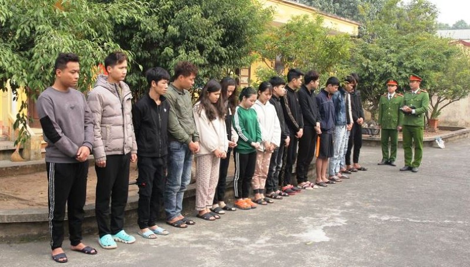 Bắt nhóm đối tượng lừa đảo chuyên nghiệp qua mạng xã hội - 1 Bắt nhóm đối tượng lừa đảo chuyên nghiệp qua mạng xã hội - 1