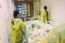 Bé Bắp "chiến binh ung thư" qua đời sau thời gian điều trị tại Singapore