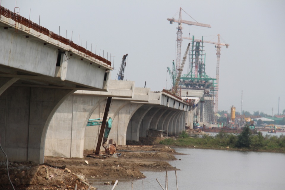 Ngắm toàn cảnh công trình cầu dài nhất miền Trung - 5 Ngắm toàn cảnh công trình cầu dài nhất miền Trung - 5