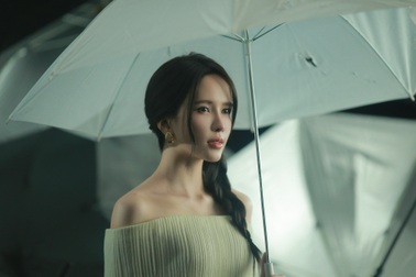 Thiều Bảo Trâm kể hành trình trưởng thành, gây chú ý với nhan sắc khác lạ