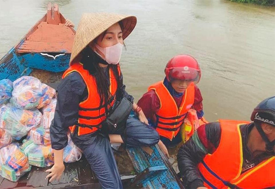 Làm từ thiện để làm gì, để bị tẩy chay, ném đá? - 1 Làm từ thiện để làm gì, để bị tẩy chay, ném đá? - 1