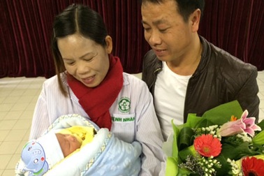 Bệnh viện Bạch Mai lần đầu thực hiện thành công thụ tinh trong ống nghiệm