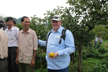 Hồng giòn, đào không lông và câu chuyện hữu nghị Việt-Úc