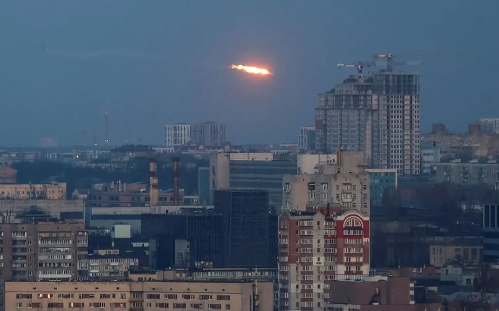 Nga tung đòn tên lửa áp đảo, bóp nghẹt lưới phòng không Ukraine - 1 Nga tung đòn tên lửa áp đảo, bóp nghẹt lưới phòng không Ukraine - 1